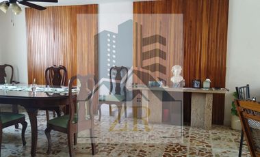 💥Amplia Casa en RENTA 💥FRACC. ALAMEDA. ideal para consultorios u oficinas