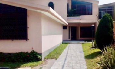 Alquiler de Linda Casa de 455m2, ideal para Oficina  ubicada en San Isidro