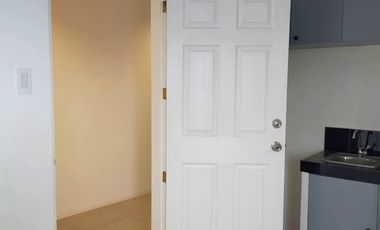 Listed: Passive Income Made Easy! Secure a Prime Studio 13.5sqm Unit AA806 Outer View in EL PUEBLO CONDOMINIUM Santa Mesa – Hassle-Free Rental Opportu
