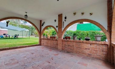 Casa en venta en Ixtapan de la Sal, San Gaspar, Amplio Jardin, una sola planta