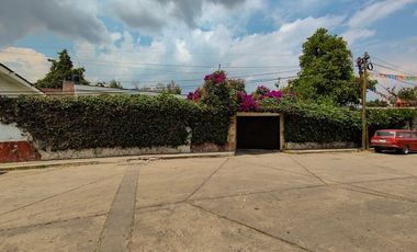 Casa en venta en Ixtapan de la Sal, San Gaspar, Amplio Jardin, una sola planta