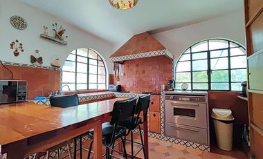 Casa en venta en Ixtapan de la Sal, San Gaspar, Amplio Jardin, una sola planta