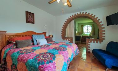 Casa en venta en Ixtapan de la Sal, San Gaspar, Amplio Jardin, una sola planta