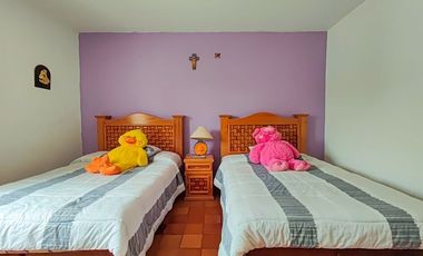 Casa en venta en Ixtapan de la Sal, San Gaspar, Amplio Jardin, una sola planta