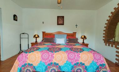 Casa en venta en Ixtapan de la Sal, San Gaspar, Amplio Jardin, una sola planta