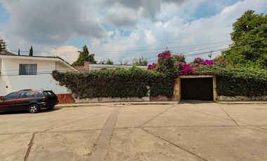 Casa en venta en Ixtapan de la Sal, San Gaspar, Amplio Jardin, una sola planta