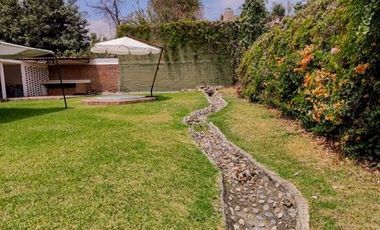 Casa en venta en Ixtapan de la Sal, San Gaspar, Amplio Jardin, una sola planta