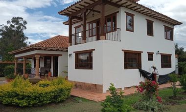 Arriendo casa conjunto Villa de Leyva