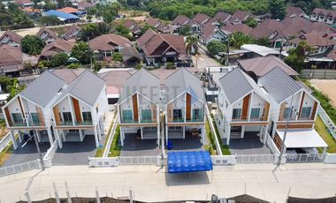 New Minimal 3 Bedroom Twin Home in San Sai for Sale