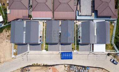 New Minimal 3 Bedroom Twin Home in San Sai for Sale