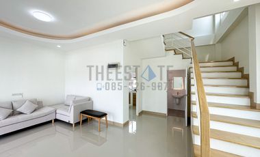 New Minimal 3 Bedroom Twin Home in San Sai for Sale