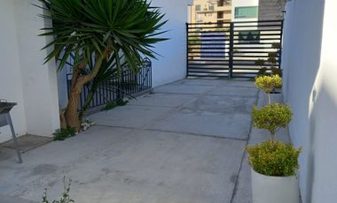 VENDO CASA IMPECABLE EN CONDOMINIO MAGUEY FRACCIONAMIENTO ZIBATÁ