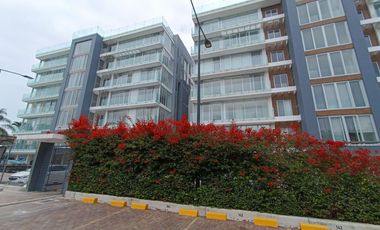 Via La Costa, Renta de Suite Amoblada en Edificio Inteligente con Vista a Ciudad