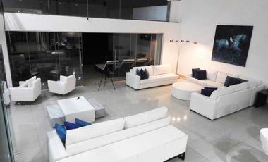 CASA EN VENTA EN FRACCIONAMIENTO LOMAS DE COCOYOC MORELOS