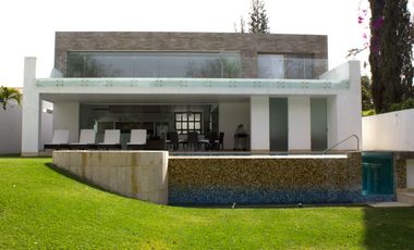 CASA EN VENTA EN FRACCIONAMIENTO LOMAS DE COCOYOC MORELOS