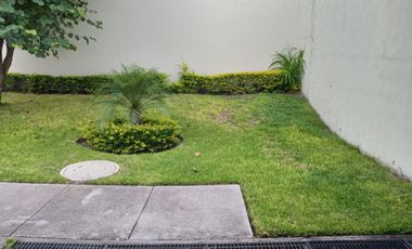 Casa en venta en Xochitepec Morelos, a 4 km de la autopista Acapulco Cuernavaca, Residencial Real Santa Fe II II.