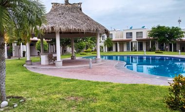 Casa en venta en Xochitepec Morelos, a 4 km de la autopista Acapulco Cuernavaca, Residencial Real Santa Fe II II.