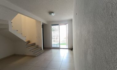 Casa en venta en Xochitepec Morelos, a 4 km de la autopista Acapulco Cuernavaca, Residencial Real Santa Fe II II.