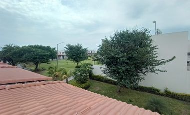 Casa en venta en Xochitepec Morelos, a 4 km de la autopista Acapulco Cuernavaca, Residencial Real Santa Fe II II.