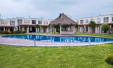 Casa en venta en Xochitepec Morelos, a 4 km de la autopista Acapulco Cuernavaca, Residencial Real Santa Fe II II.