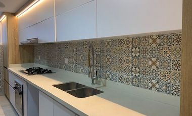 LINDO Y COMODO APARTAMENTO. EXCELENTE UBICACION