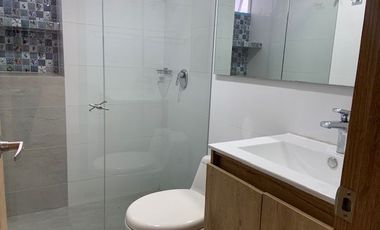 LINDO Y COMODO APARTAMENTO. EXCELENTE UBICACION