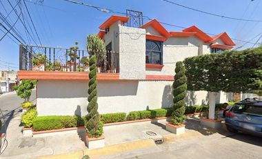 CASA EN COL. IZCALLI DEL VALLE, EDO. MÉX.