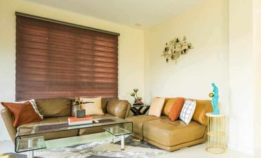Income Generating Luxury and Spacioius Villa/H&L for Sale in Tagaytay City!