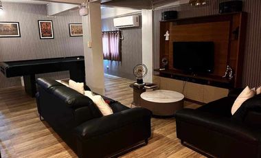 Income Generating Luxury and Spacioius Villa/H&L for Sale in Tagaytay City!