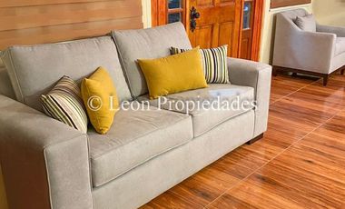 Leon Propiedades vende parcela con casa en Cuyuncavi, Curacaví.