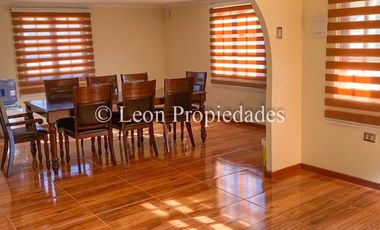 Leon Propiedades vende parcela con casa en Cuyuncavi, Curacaví.