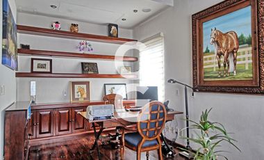 Casa en Venta en Cancun en SM 43 con Enorme Alberca y 3 Recamaras