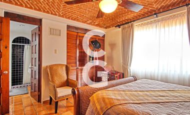 Casa en Venta en Cancun en SM 43 con Enorme Alberca y 3 Recamaras