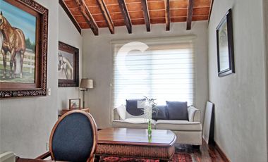 Casa en Venta en Cancun en SM 43 con Enorme Alberca y 3 Recamaras