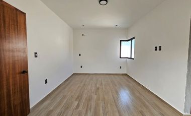 Casa con Alberca, a 1 Cuadra del Mar y ubicada en el Fraccionamiento #LomasdelSol HERMOSA Y MODERNA