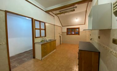 SE VENDE HERMOSA CASA ÑUÑOA