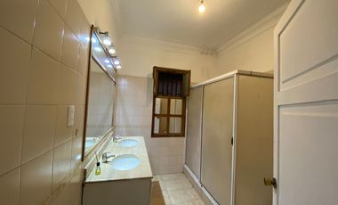 SE VENDE HERMOSA CASA ÑUÑOA