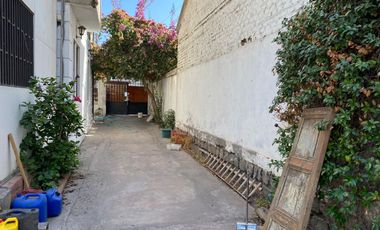 SE VENDE HERMOSA CASA ÑUÑOA