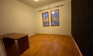 SE VENDE HERMOSA CASA ÑUÑOA