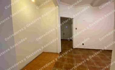 SE VENDE HERMOSA CASA ÑUÑOA