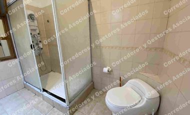 SE VENDE HERMOSA CASA ÑUÑOA