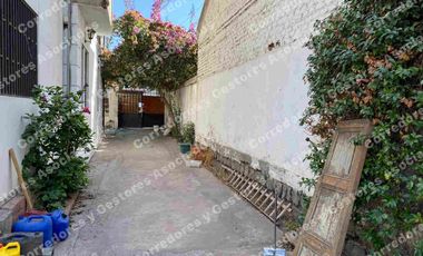 SE VENDE HERMOSA CASA ÑUÑOA
