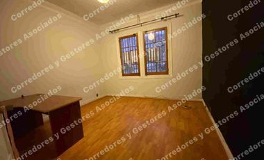 SE VENDE HERMOSA CASA ÑUÑOA