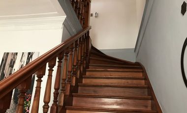 SE VENDE HERMOSA CASA ÑUÑOA