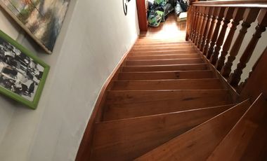 SE VENDE HERMOSA CASA ÑUÑOA