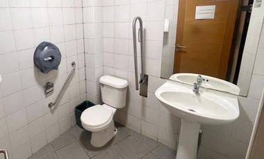 Arrendamos amplio Local Comercial en una privilegiada