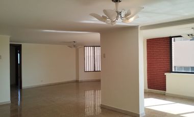 Apartamento en arriendo en Alto Prado.