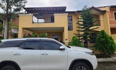 HOUSE & LOT FOR SALE / LEASE IN STA. ROSA