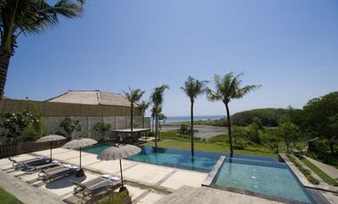 Freehold Luxury Ocean Front Villa in Canggu