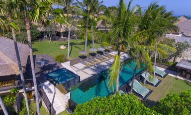 Freehold Luxury Ocean Front Villa in Canggu